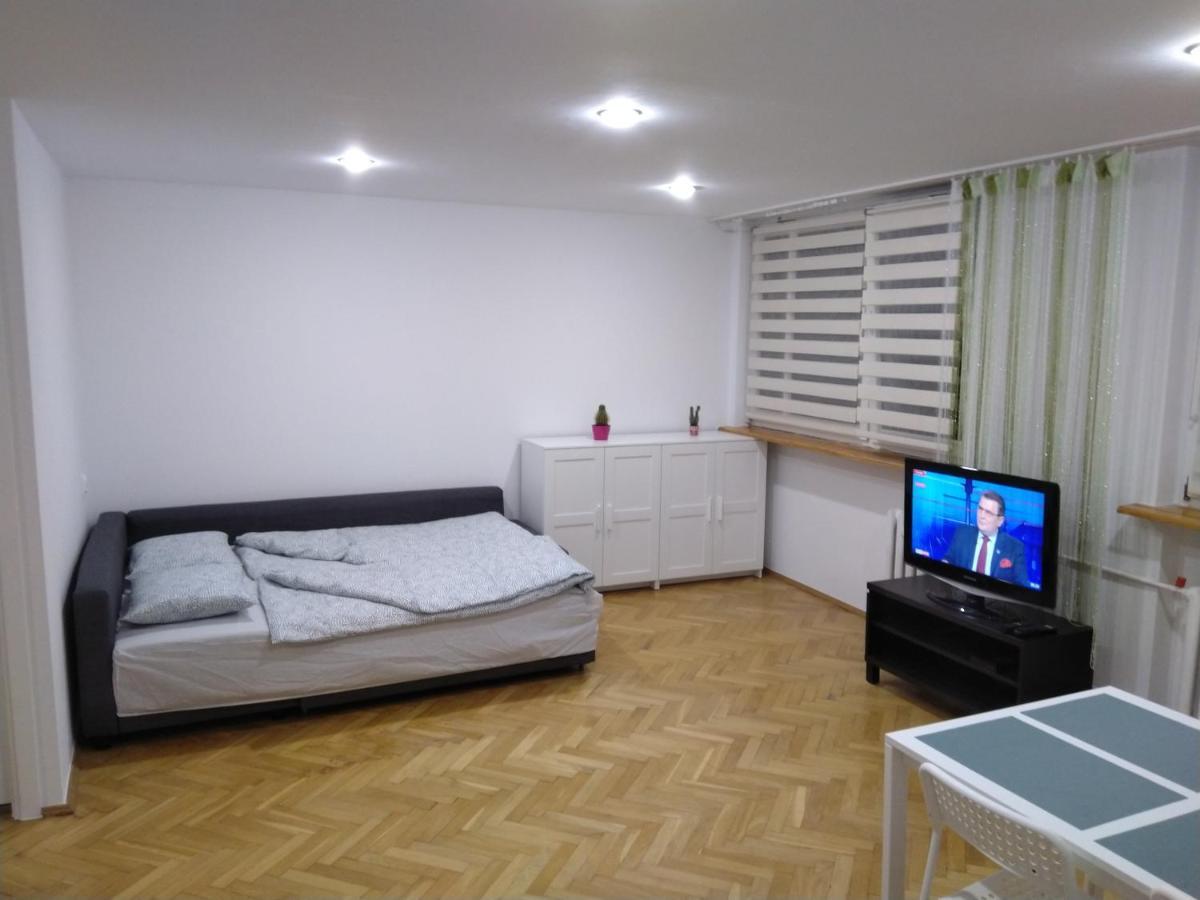 Ferienwohnung Apartament Zielona Wierzba Blisko Sky Tower Breslau Exterior foto
